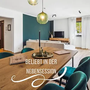 Moritz Mit Kleiner Terrasse Und Stellplatz Coburg